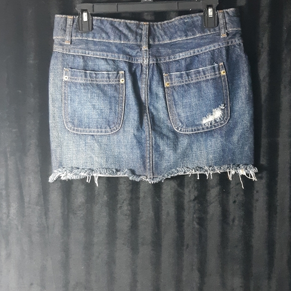 Skirt - Picture 2 of 2